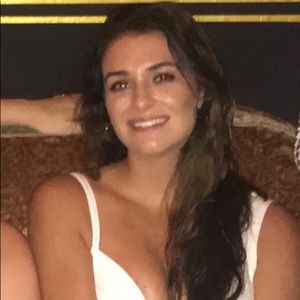 Meet your Posher, Abby